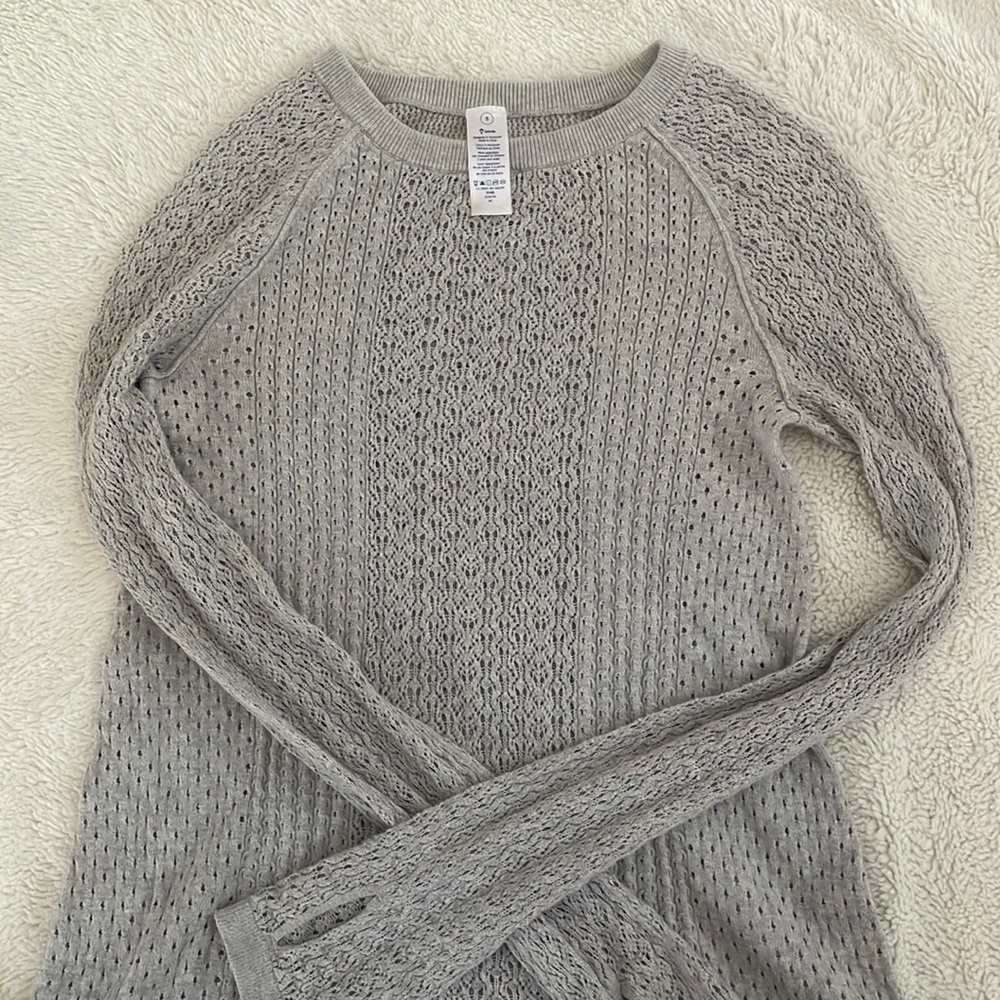 Ivivva Grey sweater